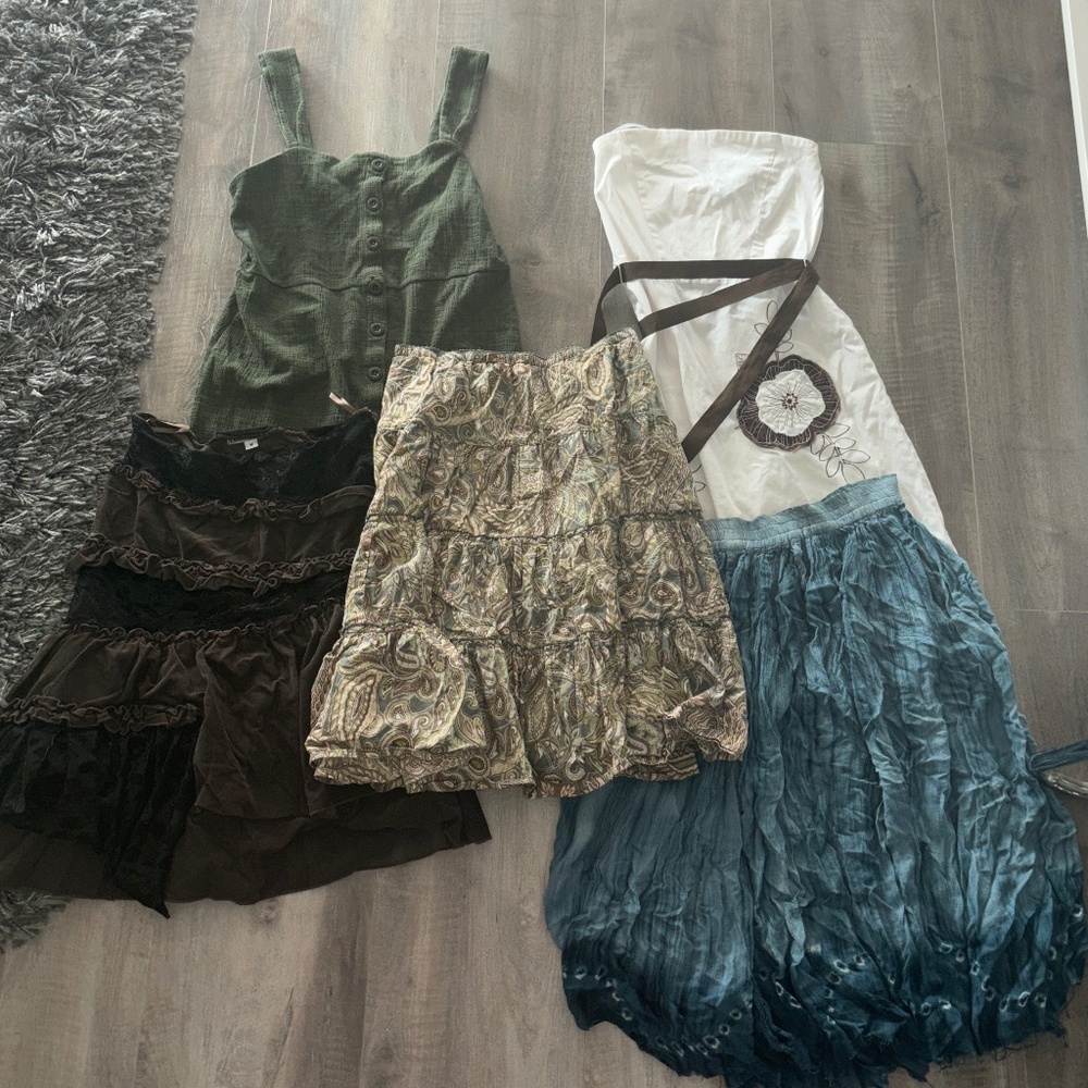 SKIRTS AND DRESSES BUNDLE Y2K BEACH FAIRY GRUNGE STYLES S-M SIZES